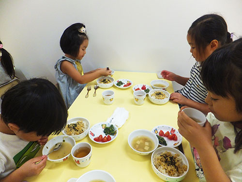 給食風景